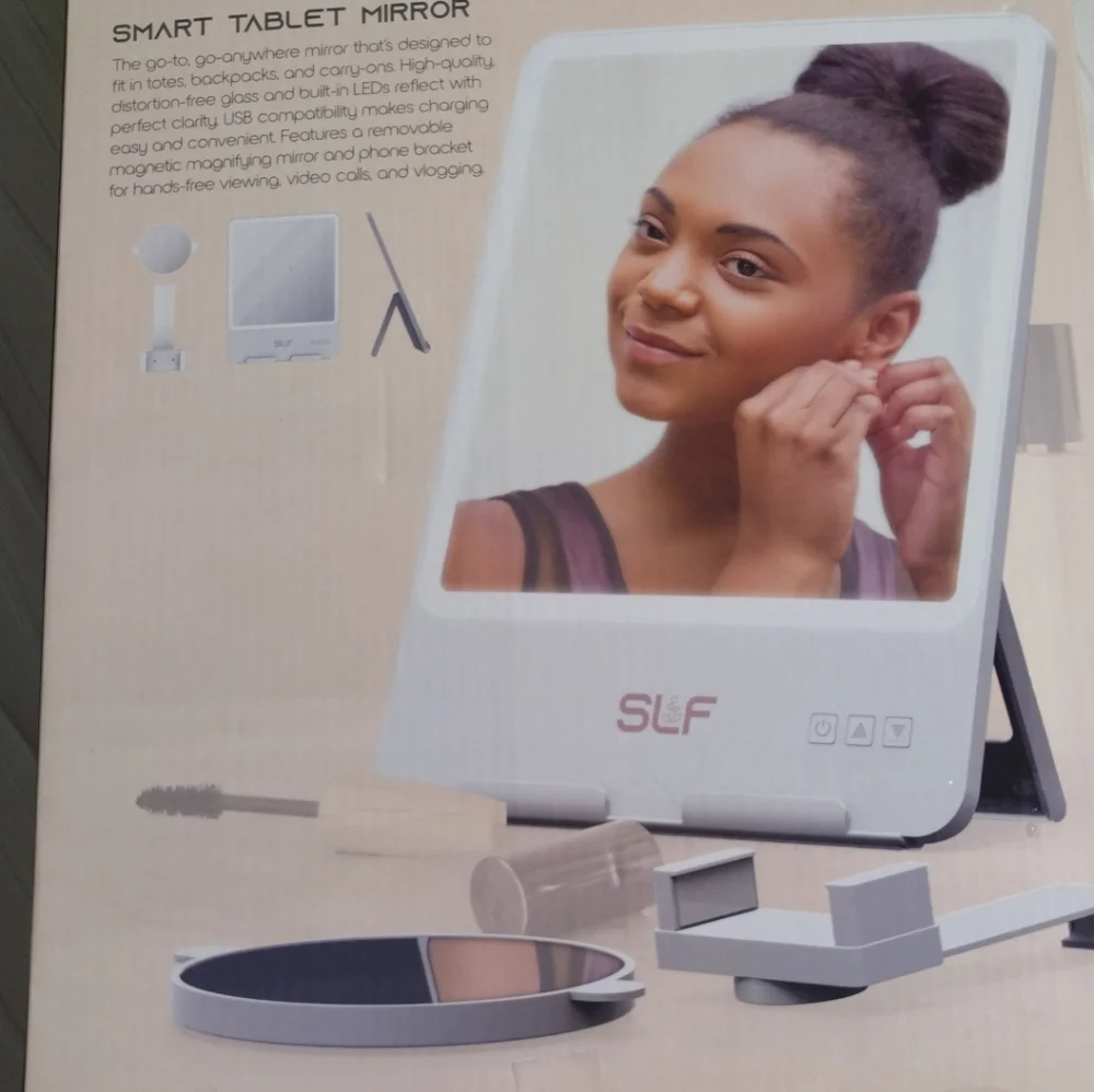 Smart tablet mirror